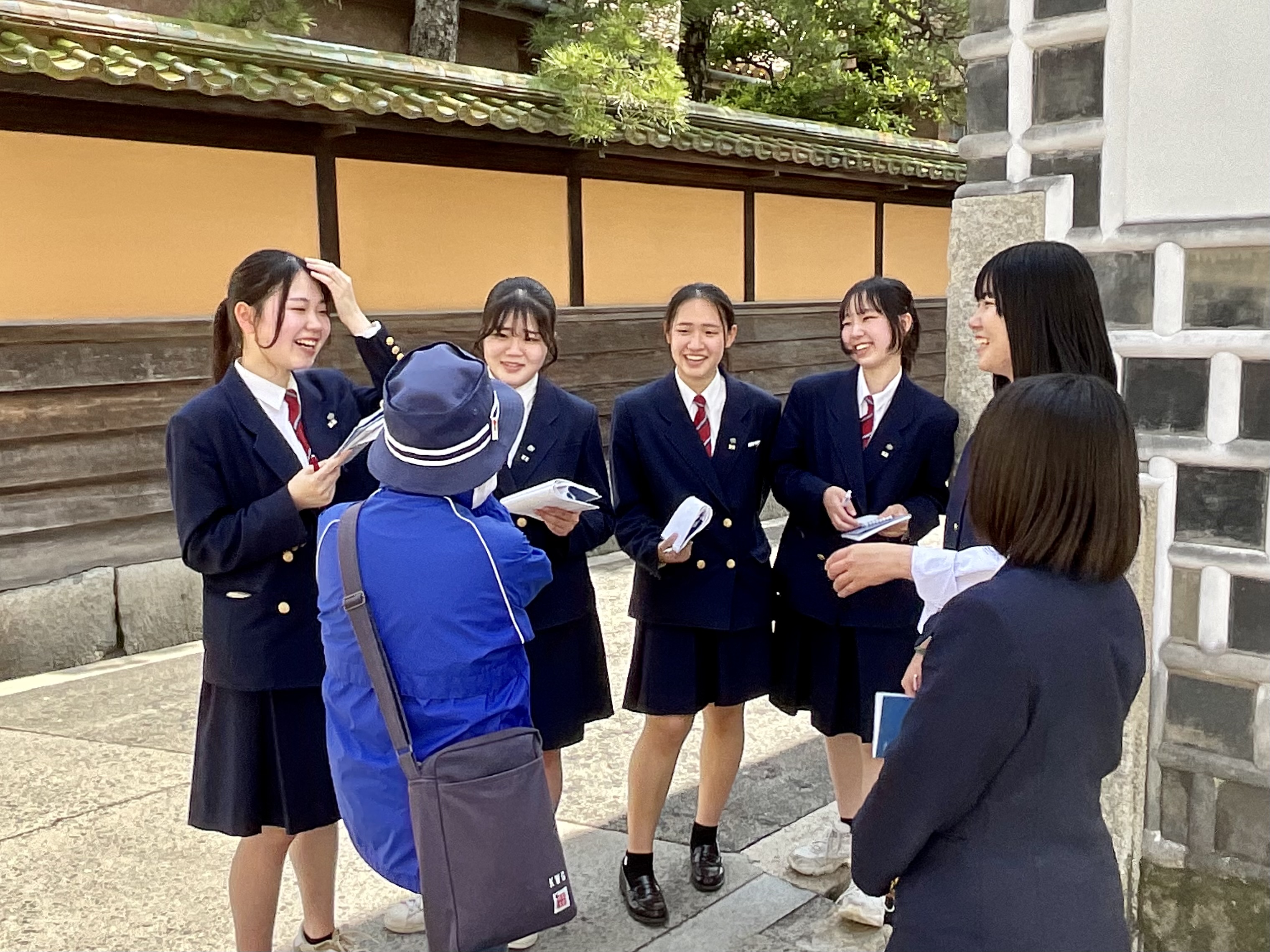 課題研究 倉商AAA　美観地区でガイドを受けました。