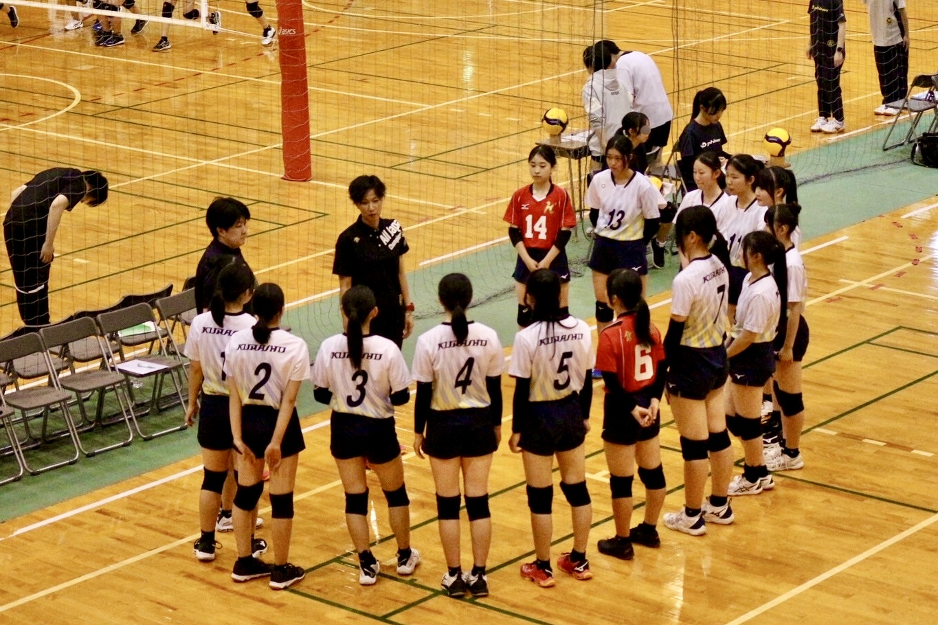 県総体バレーボール競技（女子）の部が行われました